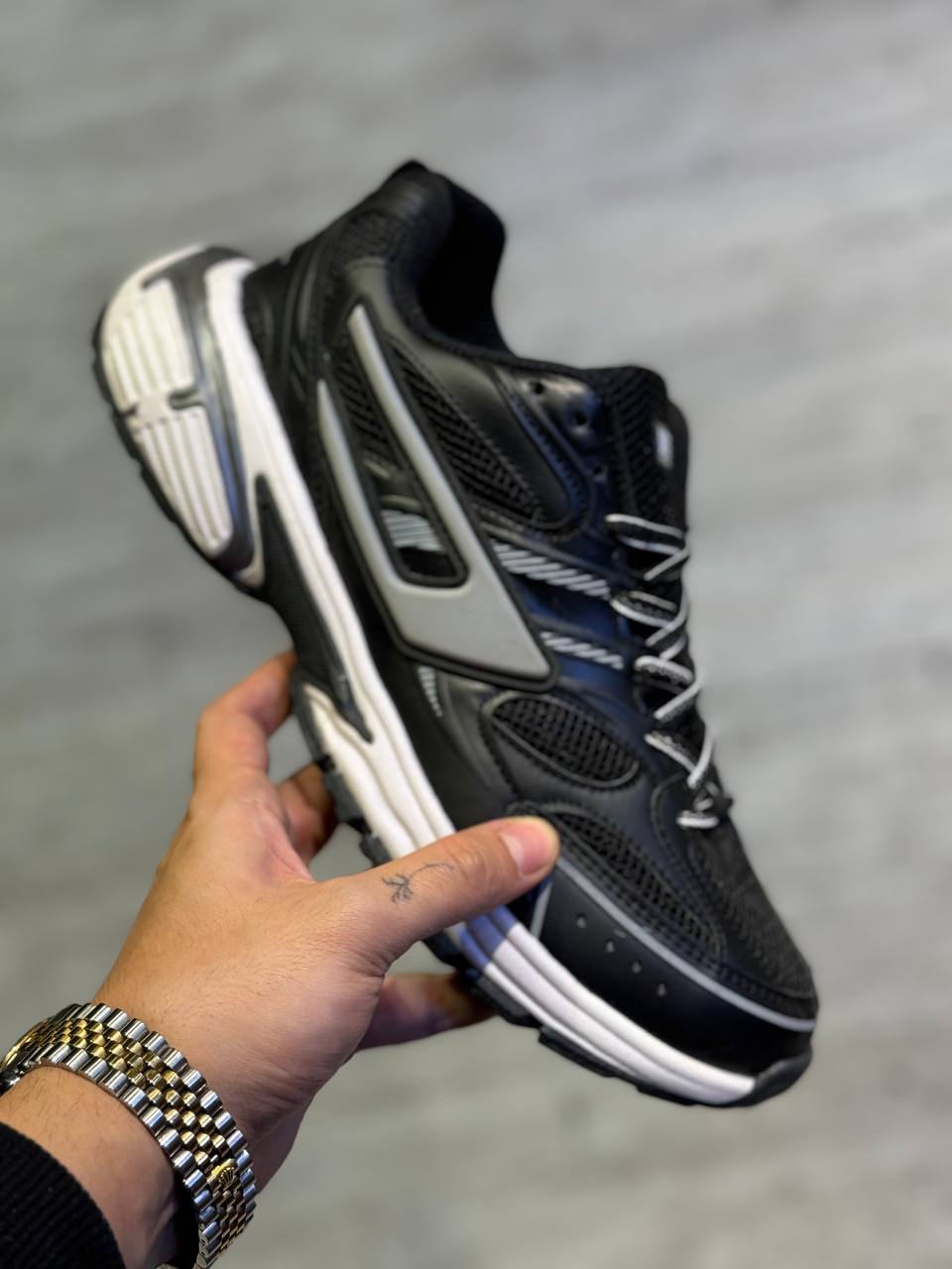 photo_2025-12-10_06-22-45